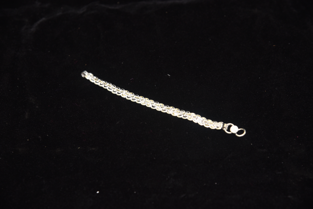 bracelets image 1