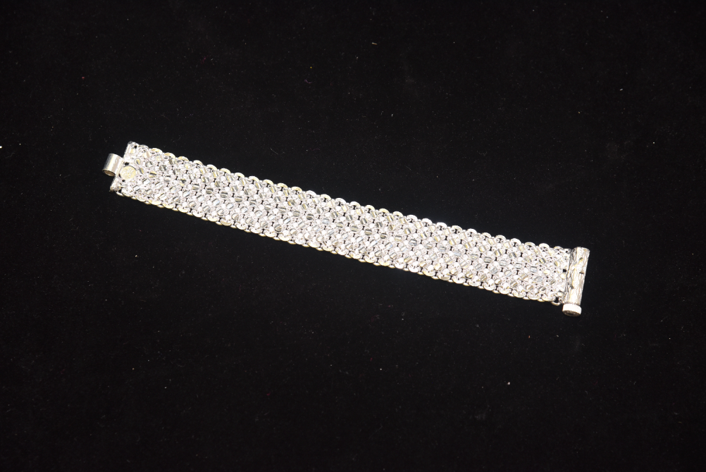 bracelets image 10