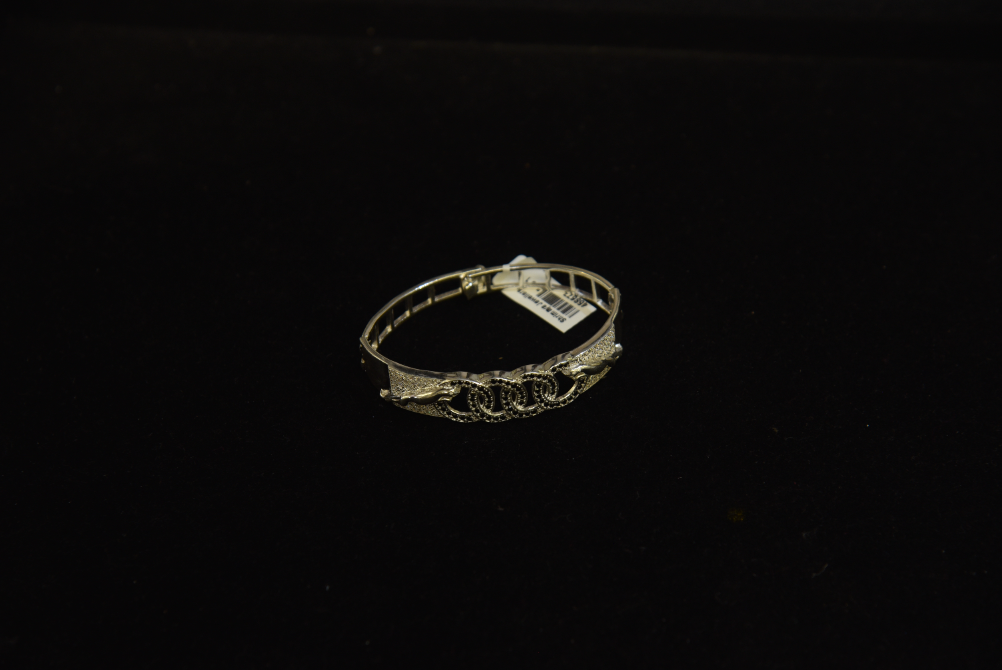 bracelets image 20