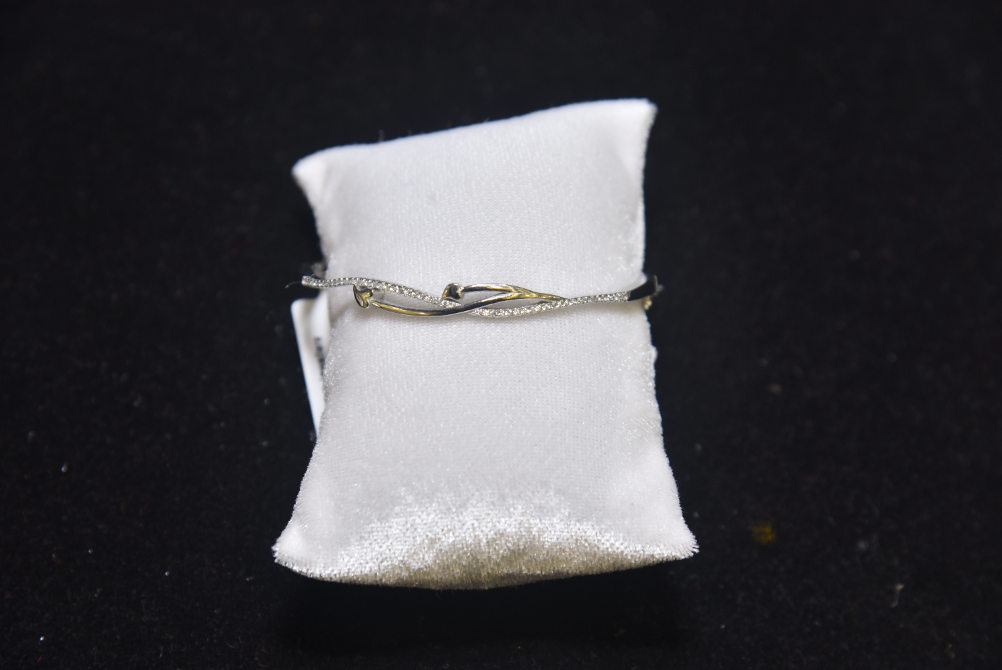 bracelets image 23