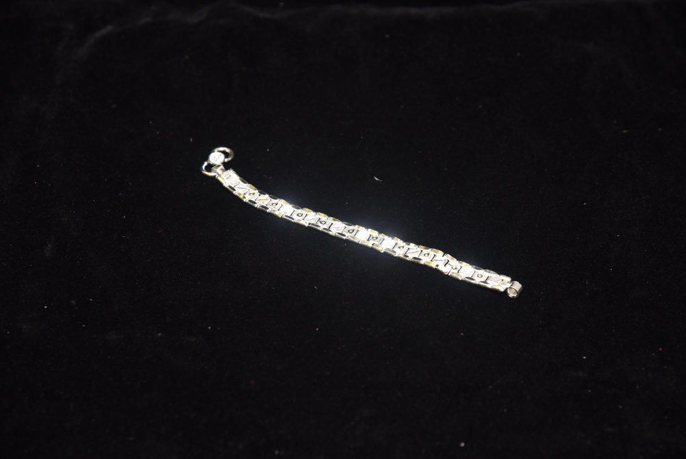 bracelets image 3