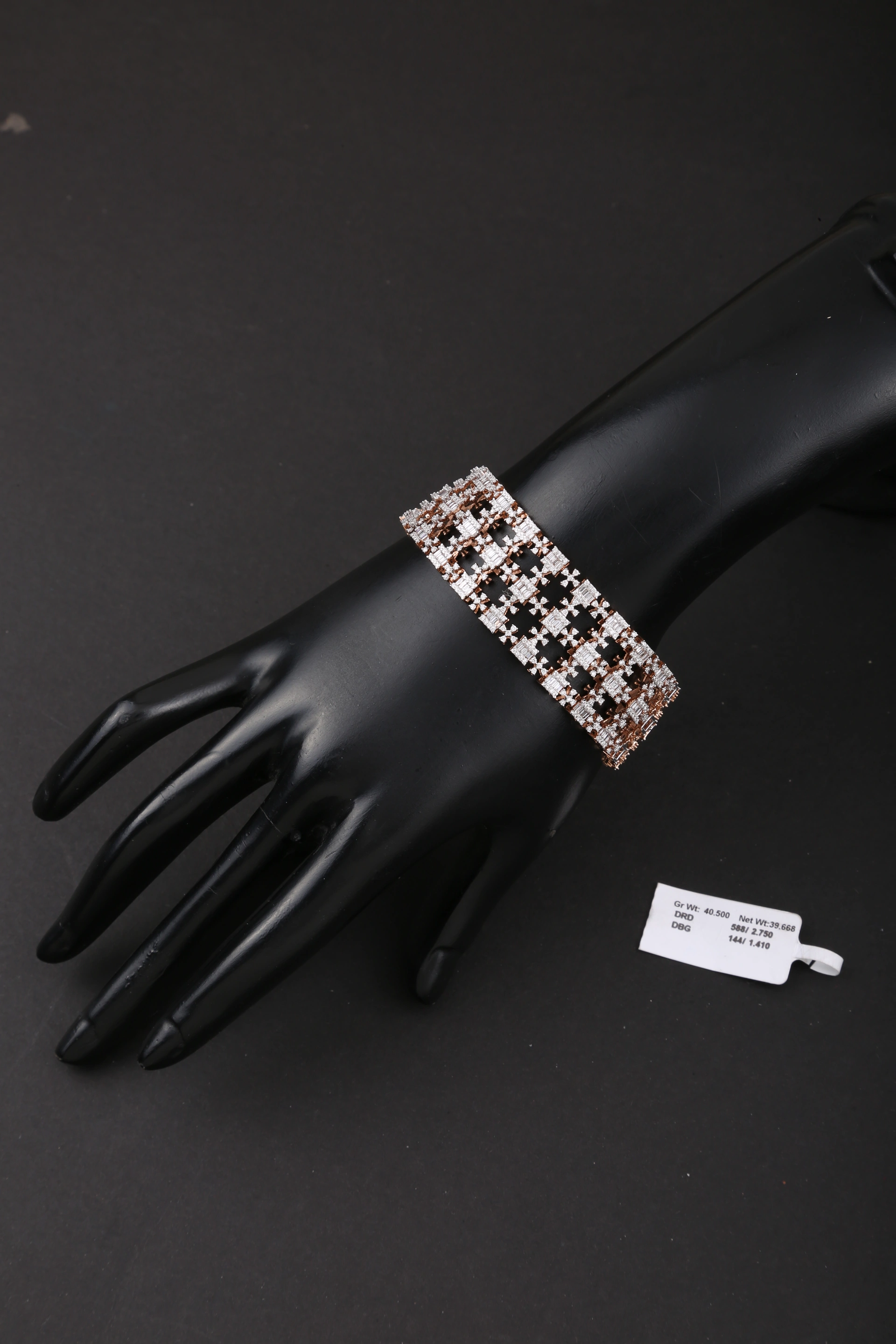 bracelets 18