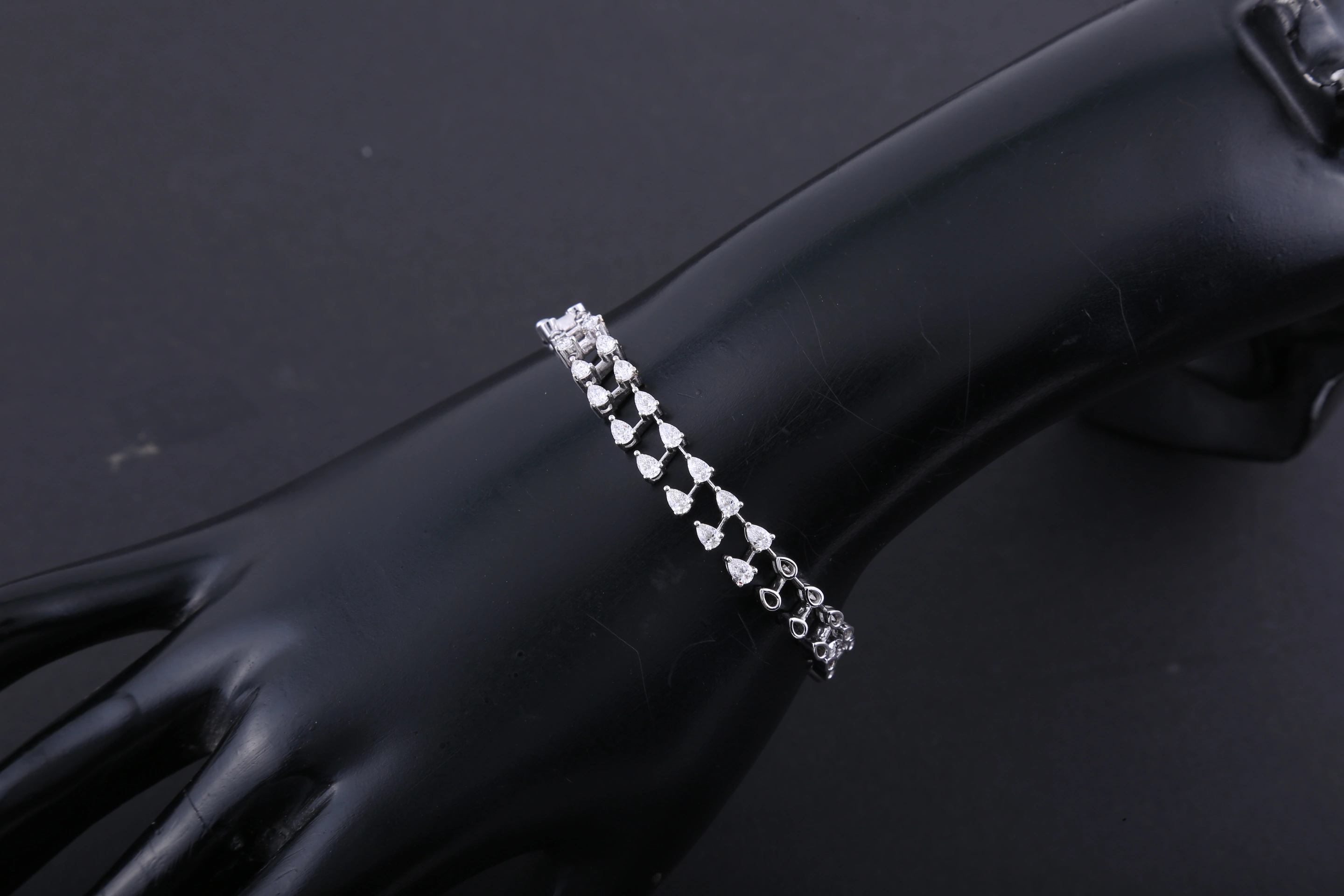 bracelets 6