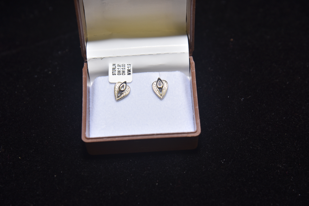 earrings image 10