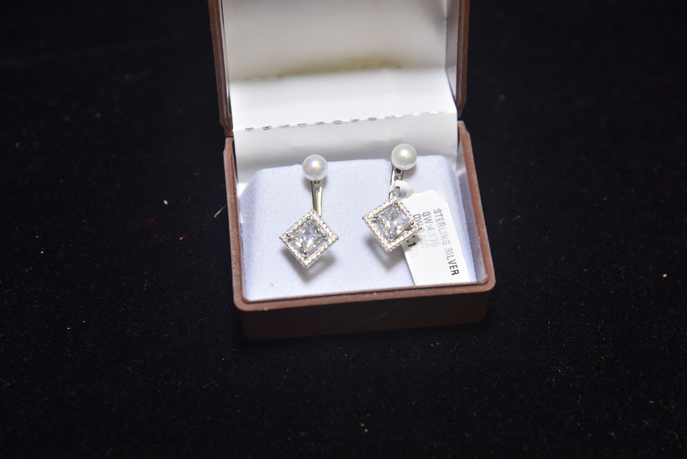 earrings image 12