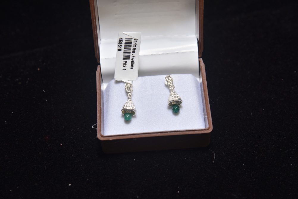 earrings image 2