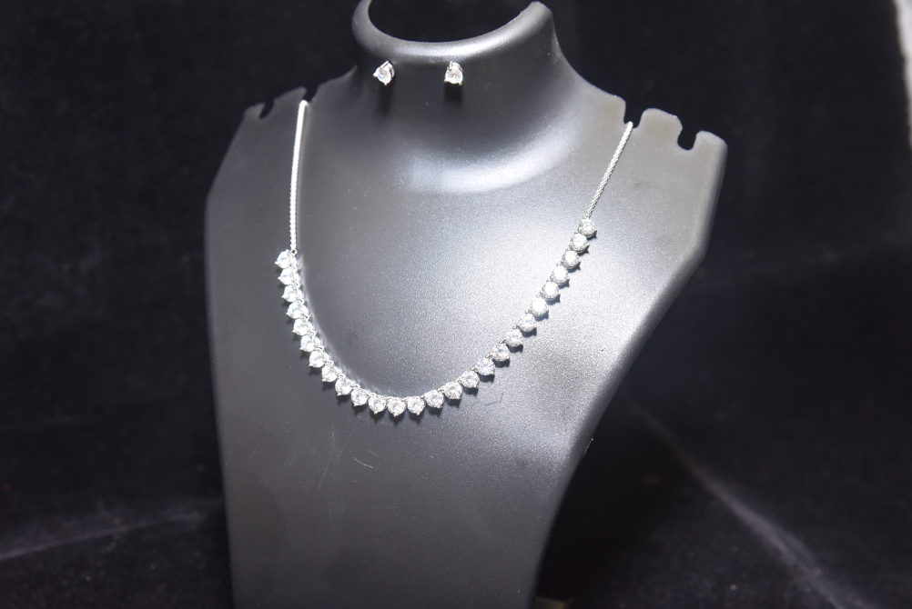 necklace image 12