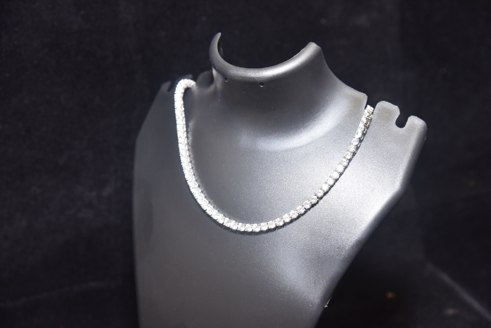 necklace image 13